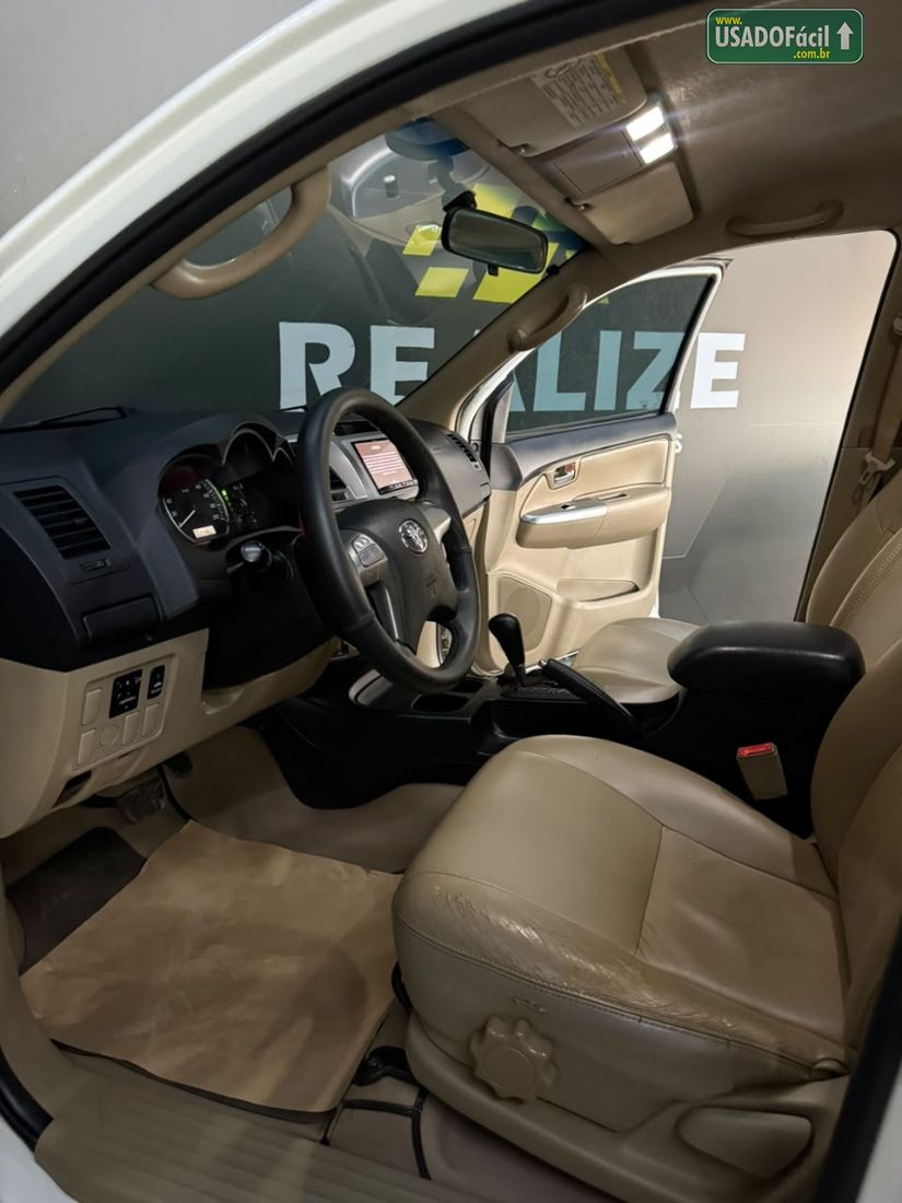 Toyota Hilux SW4 SR 2.7 4X2 Flex Automático 2015/2015 — foto 7 de 12