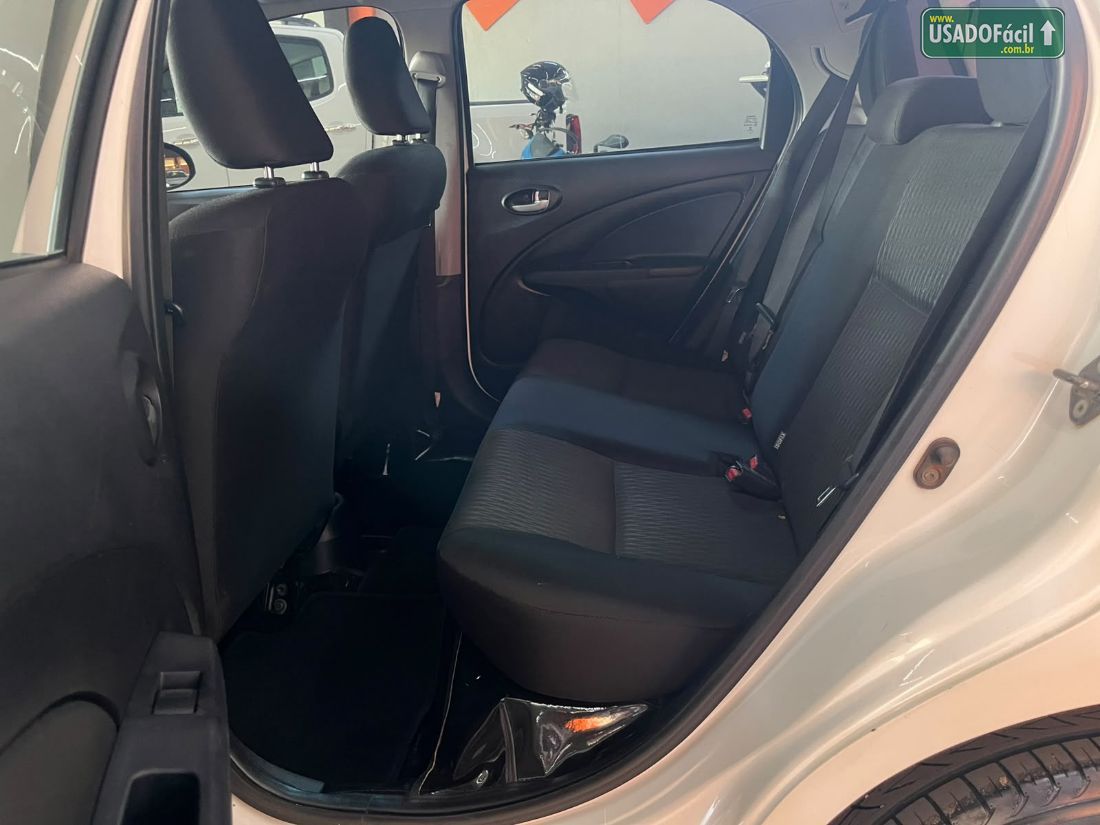 Toyota Etios Hatch X 1.3 Mecânico Flex 2018/2019 — foto 6 de 7