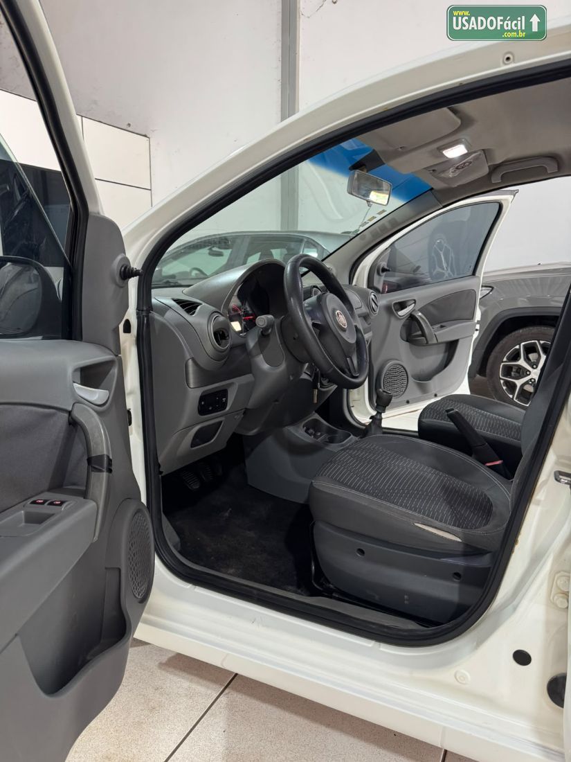 Fiat Palio Attractive 1.4 EVO Fire Flex 5P 2013/2014 — foto 6 de 14