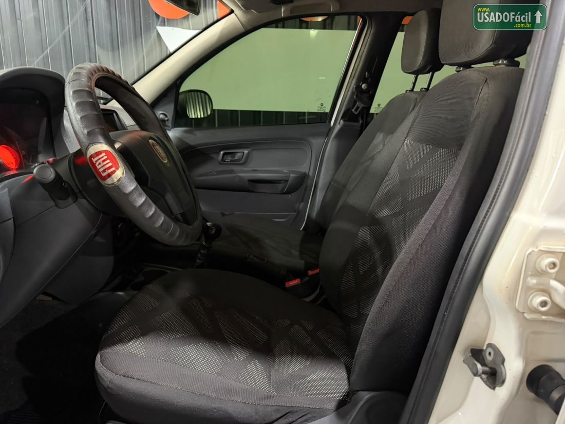 Fiat Palio Celebration Economy 1.0 Fire Flex 4P 2014/2014 — foto 6 de 8