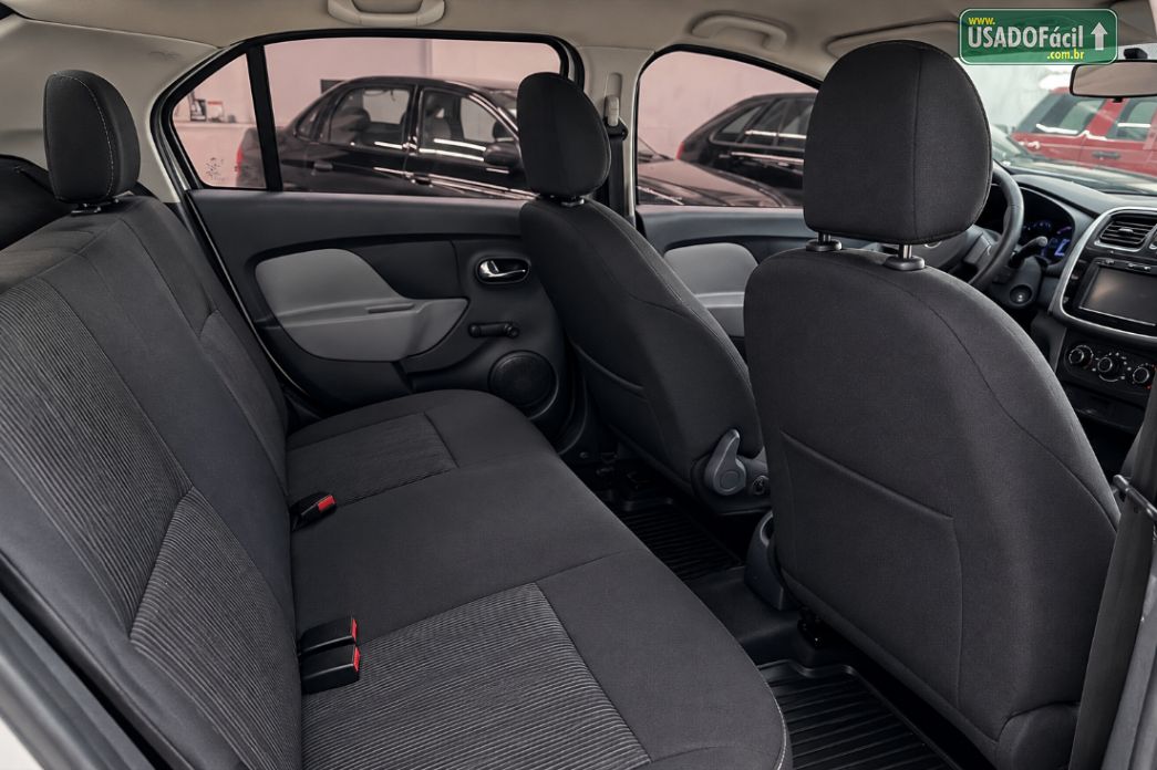 Renault Logan Expression 1.6 Mecânico Flex 2018/2019 — foto 11 de 15