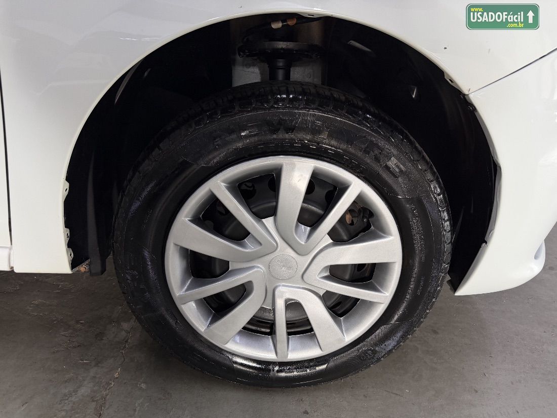 Renault Logan Expression 1.6 Mecânico Flex 2018/2019 — foto 15 de 15