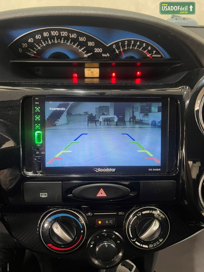 Toyota Etios Hatch XLS 1.5 Mecânico Flex 2014/2014 — foto 11 de 13