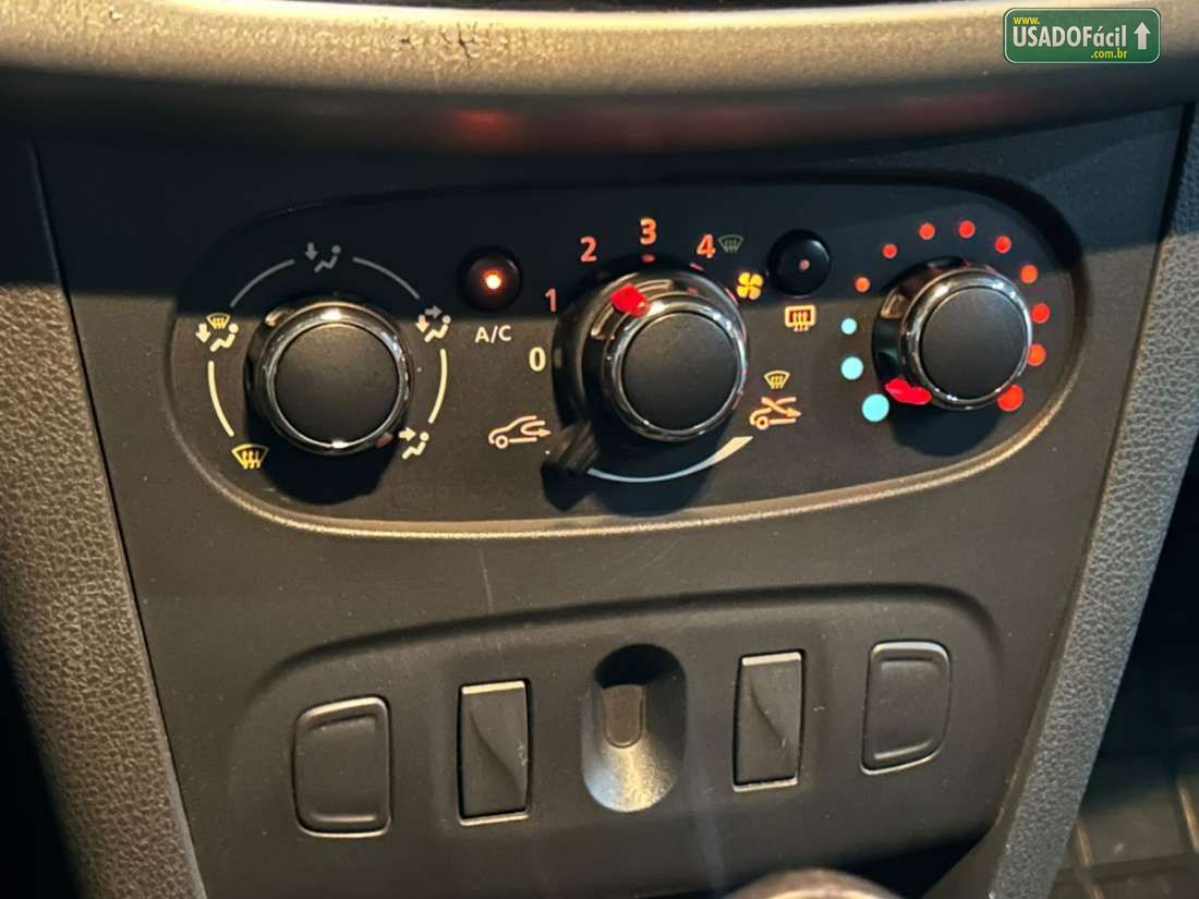 Renault Sandero Expression 1.0 Hi-Power 5P 2015/2016 — foto 15 de 18