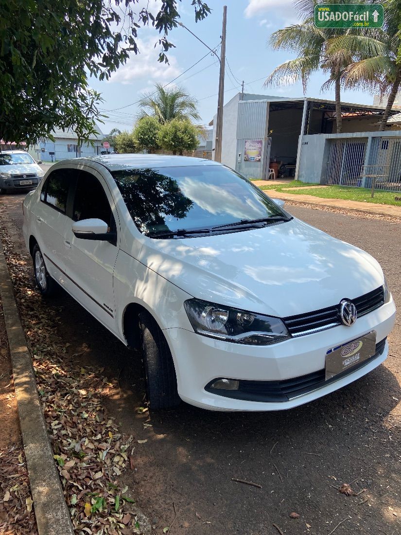 Volkswagen Voyage Highline 1.6 Mi Total Flex 2013/2014 — foto 3 de 14