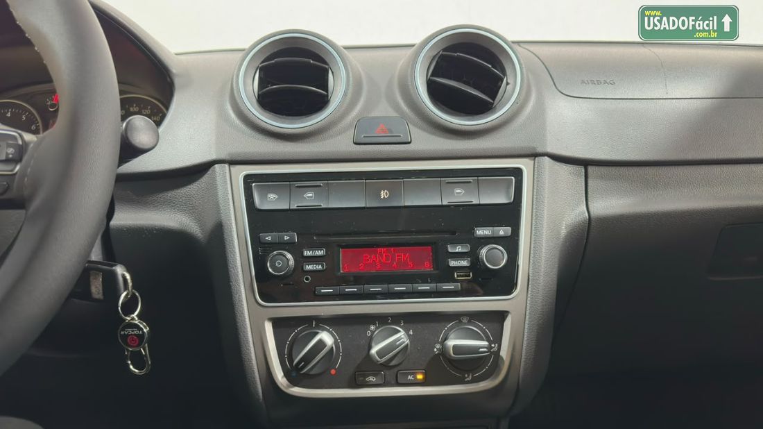Volkswagen Voyage City 1.0 Mi Total Flex 2014/2014 — foto 13 de 25