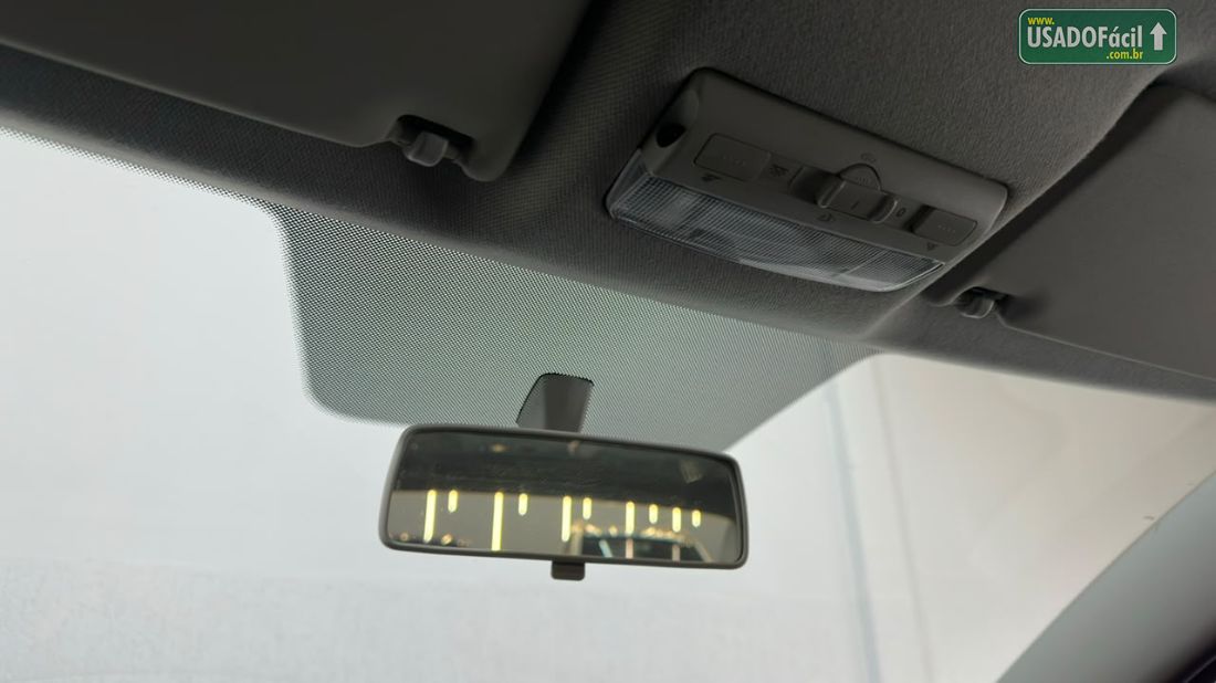 Volkswagen Voyage City 1.0 Mi Total Flex 2014/2014 — foto 18 de 25