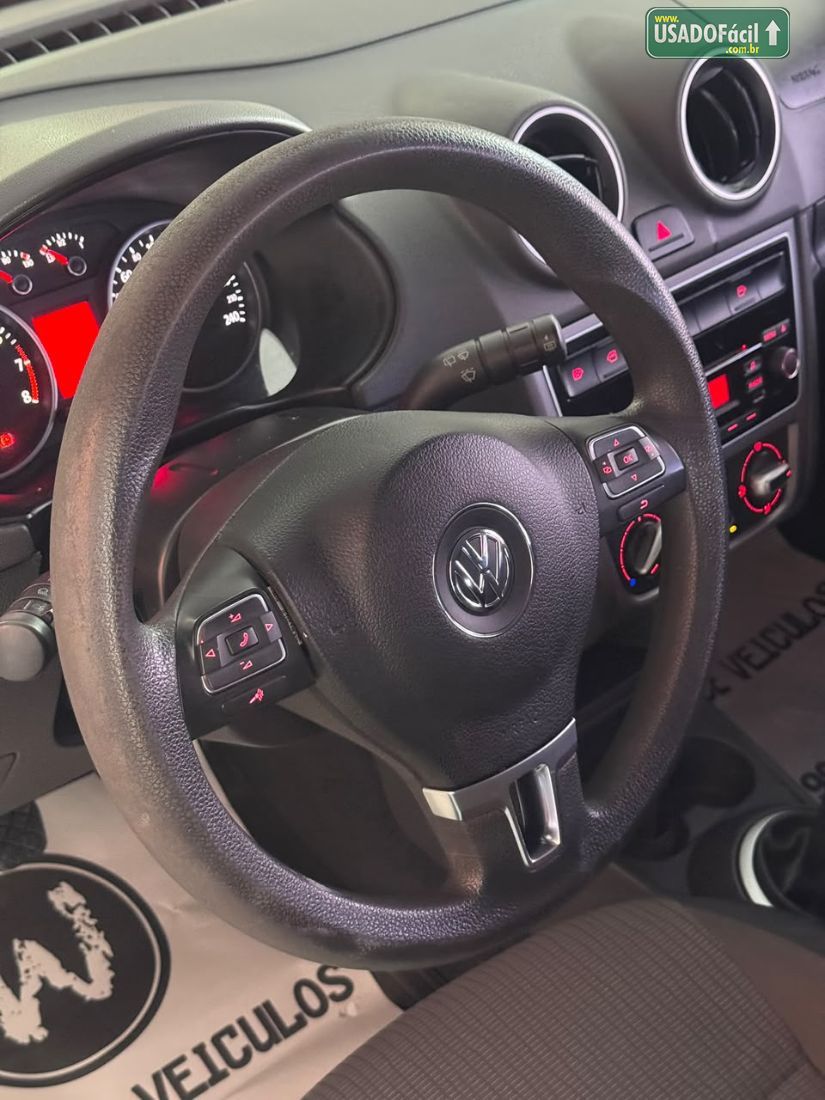 Volkswagen Gol City Trend 1.6 Mi Total Flex 4P 2013/2014 — foto 4 de 13