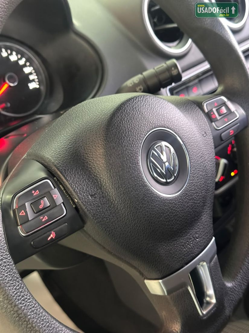 Volkswagen Gol City Trend 1.6 Mi Total Flex 4P 2013/2014 — foto 8 de 13