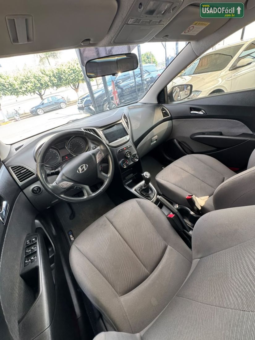 Hyundai HB20 Hatch Premium 1.6 Mecânico Flex 2014/2014 — foto 10 de 12