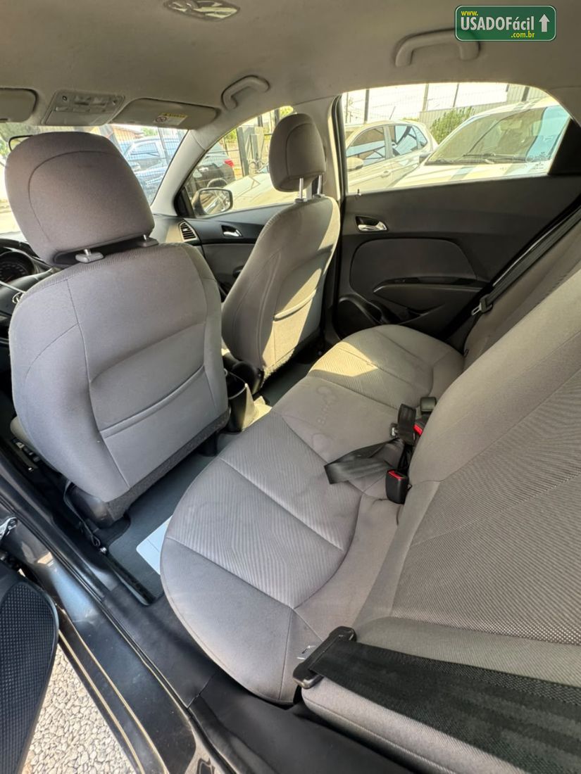 Hyundai HB20 Hatch Premium 1.6 Mecânico Flex 2014/2014 — foto 9 de 12