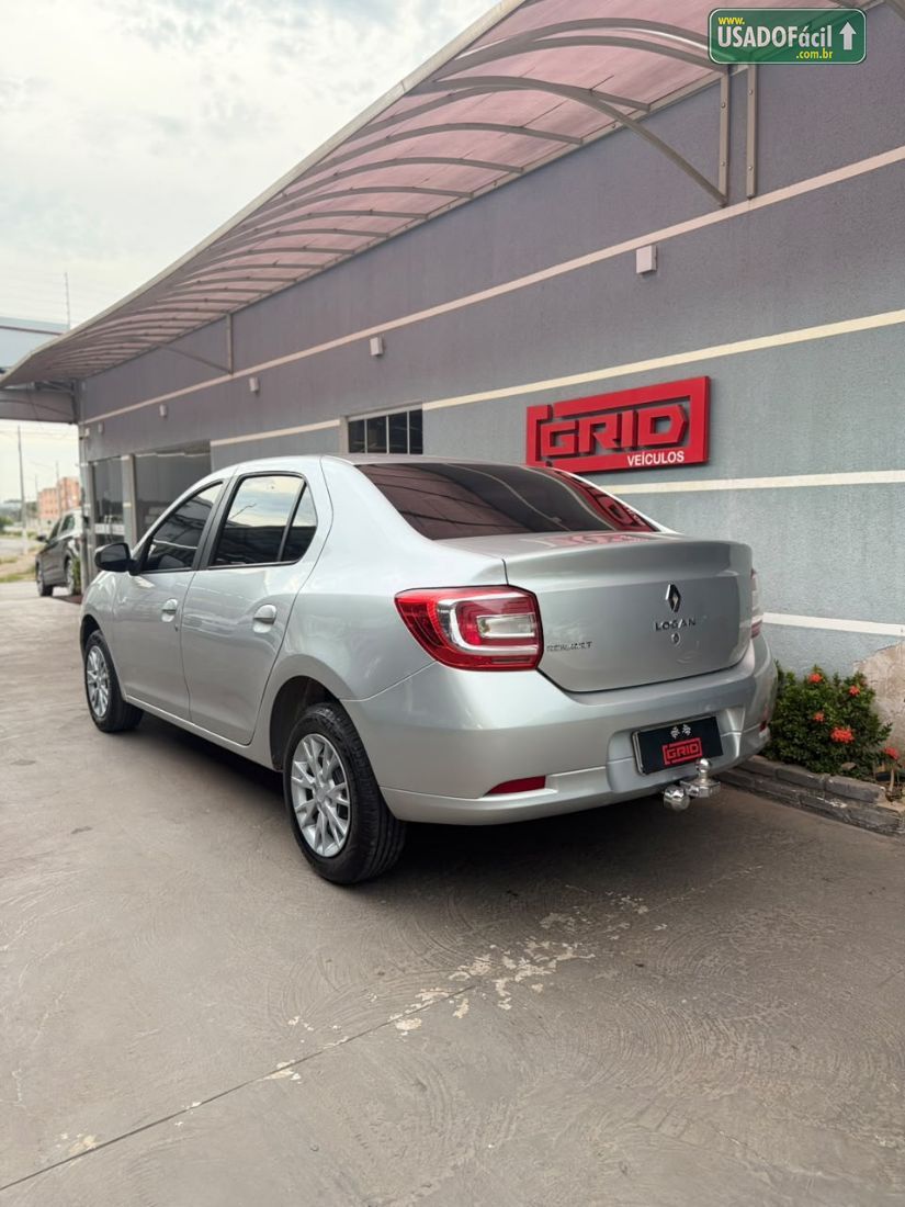 Renault Logan Expression 1.0 Hi-Flex 2014/2015 — foto 4 de 13