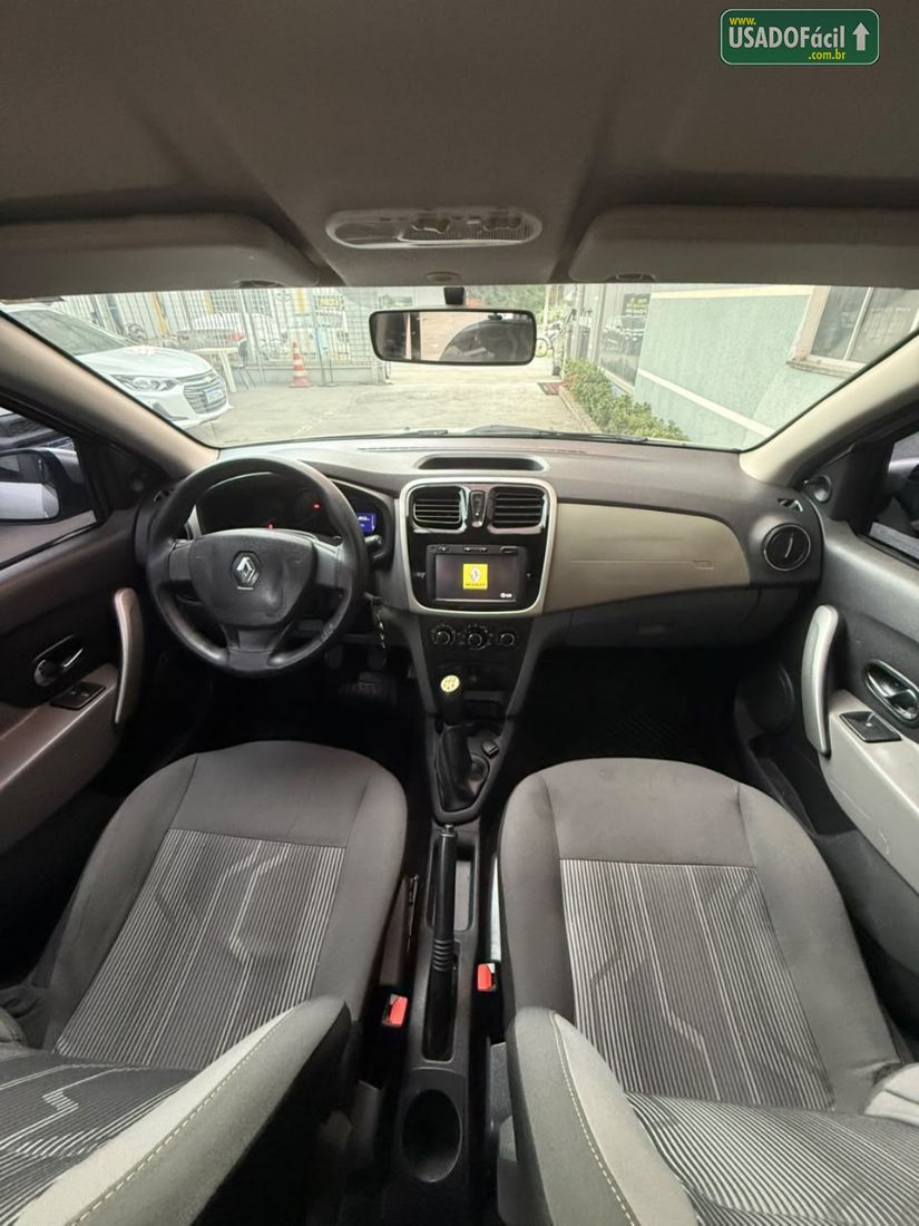 Renault Logan Expression 1.0 Hi-Flex 2014/2015 — foto 8 de 13