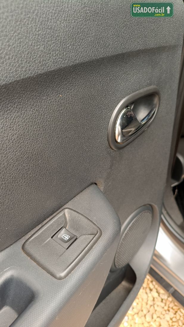 Renault Logan Iconic 1.6 Automático Flex 2019/2020 — foto 15 de 16