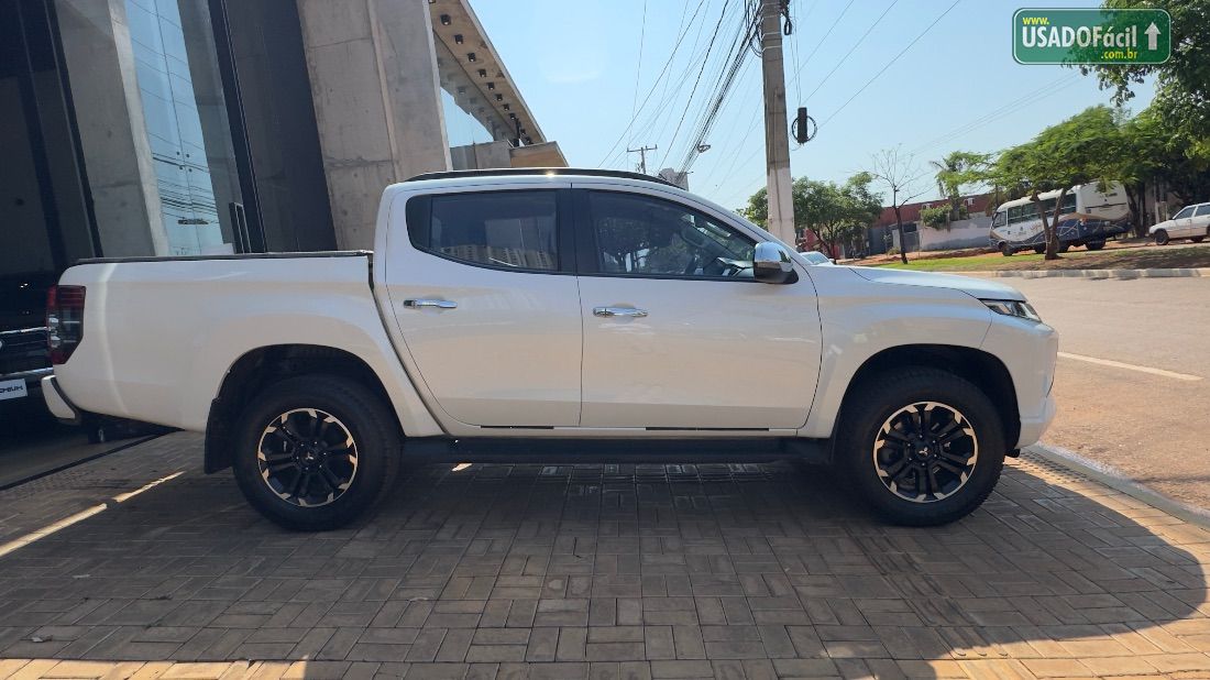 Mitsubishi L200 Triton Sport HPE CD 2.4 4x4 Automático Diesel 2022/2023 — foto 5 de 16