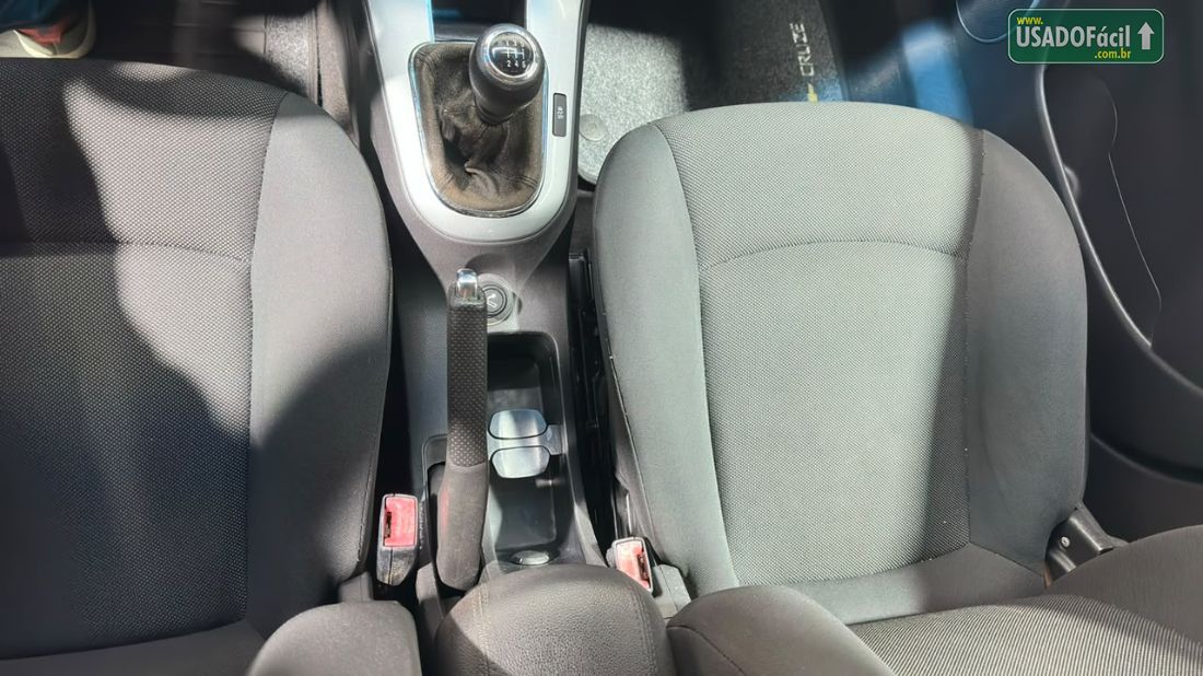 CHEVROLET/GM Cruze Hatch Back Sport LT 1.8 Mecânico Flex 2013/2013 — foto 16 de 25