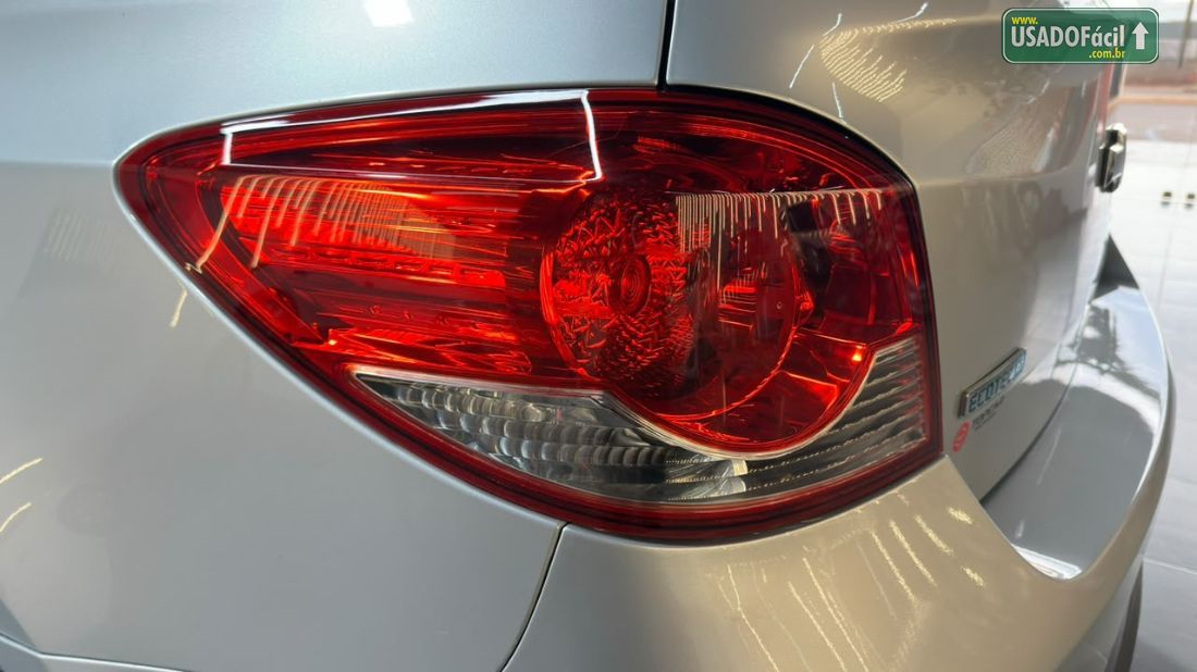 CHEVROLET/GM Cruze Hatch Back Sport LT 1.8 Mecânico Flex 2013/2013 — foto 24 de 25