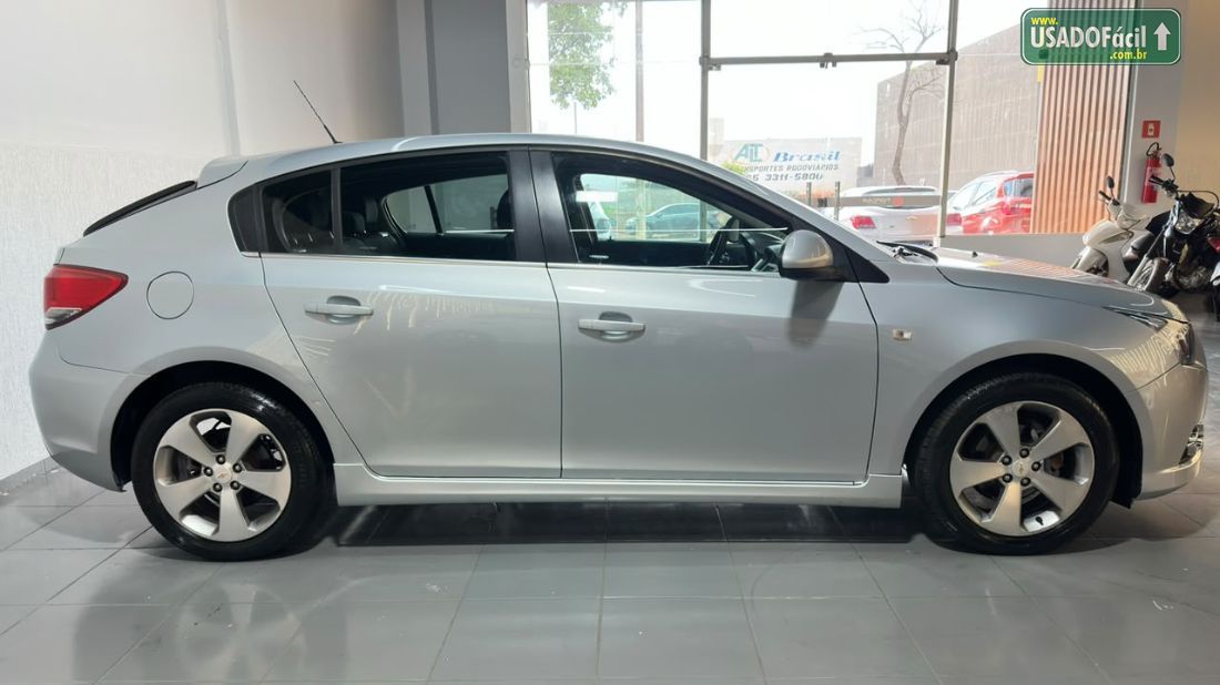 CHEVROLET/GM Cruze Hatch Back Sport LT 1.8 Mecânico Flex 2013/2013 — foto 4 de 25