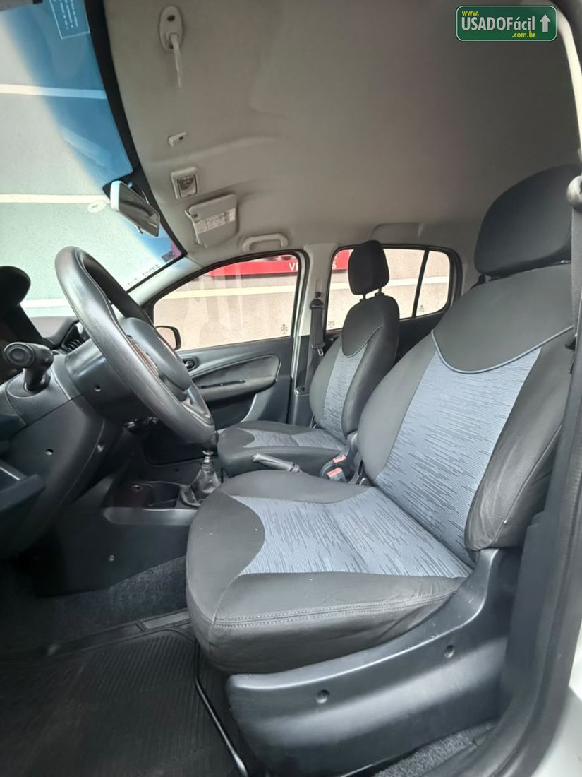 Fiat Uno Attractive 1.0 Fire Flex 5P 2016/2016 — foto 10 de 11
