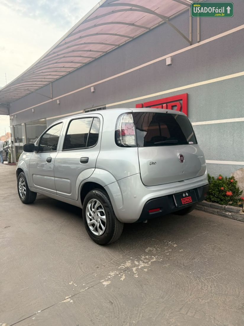 Fiat Uno Attractive 1.0 Fire Flex 5P 2016/2016 — foto 4 de 11