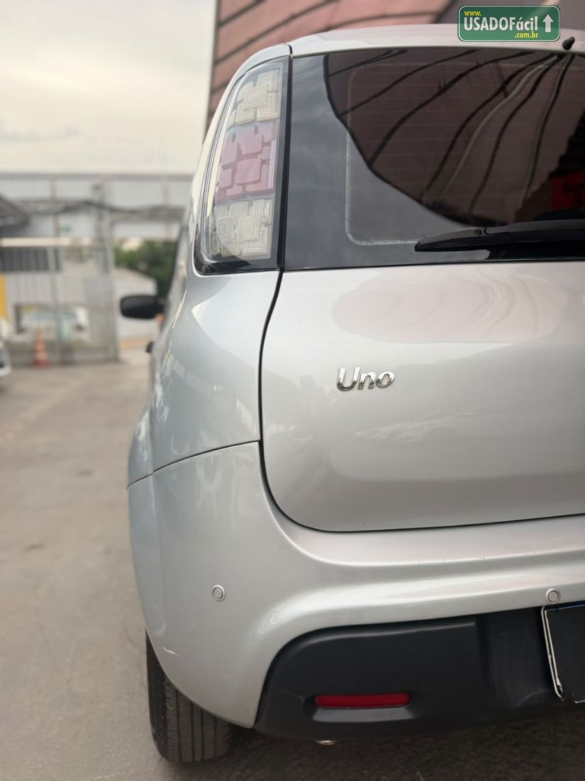 Fiat Uno Attractive 1.0 Fire Flex 5P 2016/2016 — foto 6 de 11