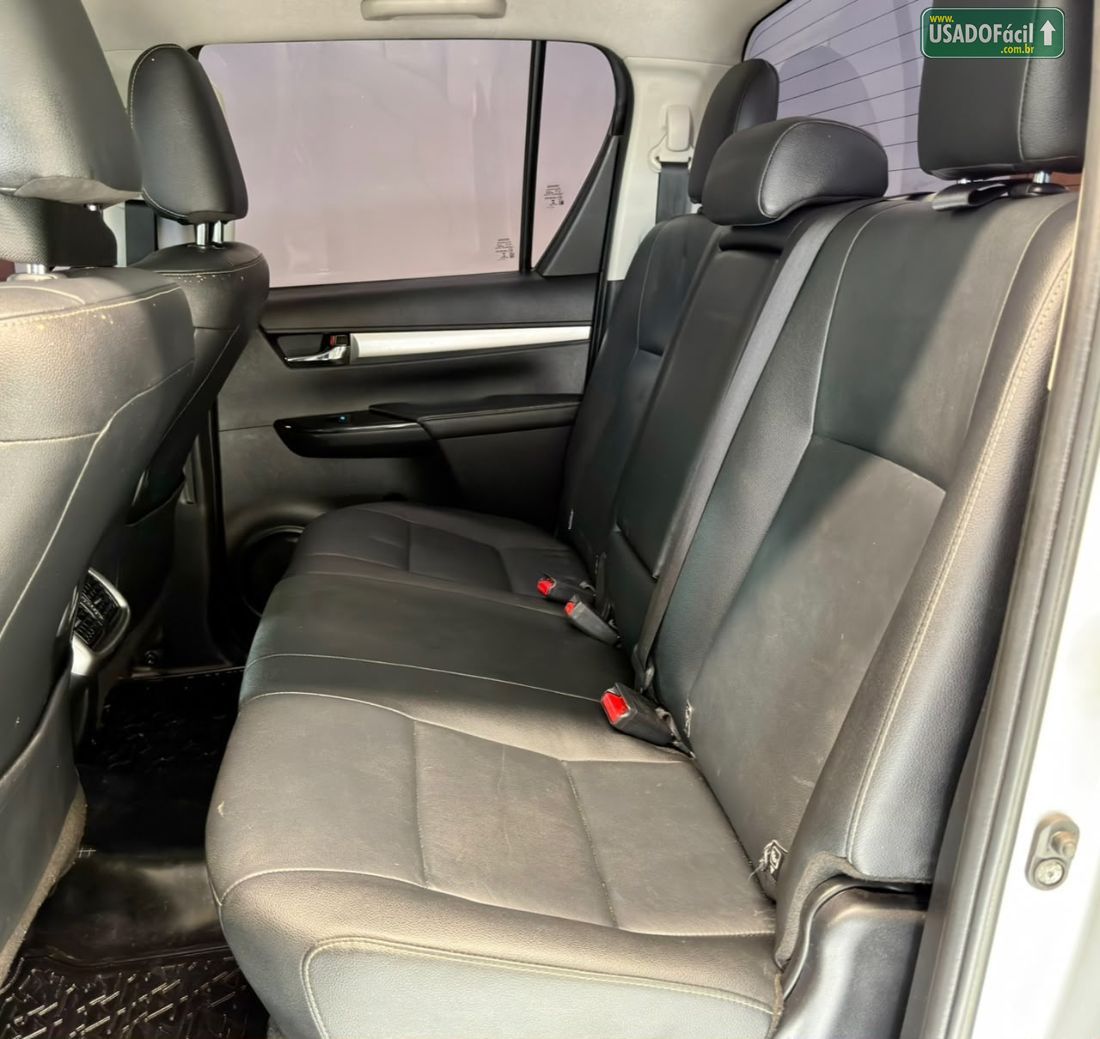 Toyota Hilux SRV CD 2.7 4x4 Automático Flex 2018/2019 — foto 13 de 16