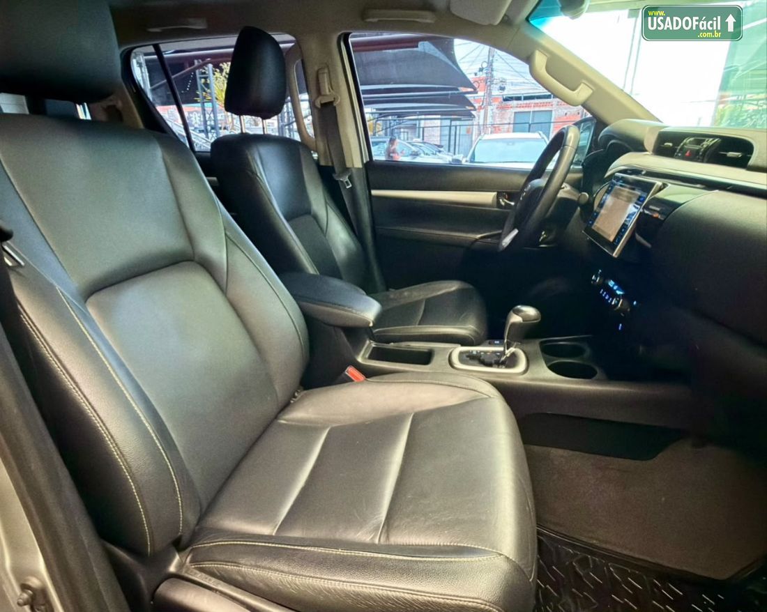 Toyota Hilux SRV CD 2.7 4x4 Automático Flex 2018/2019 — foto 14 de 16