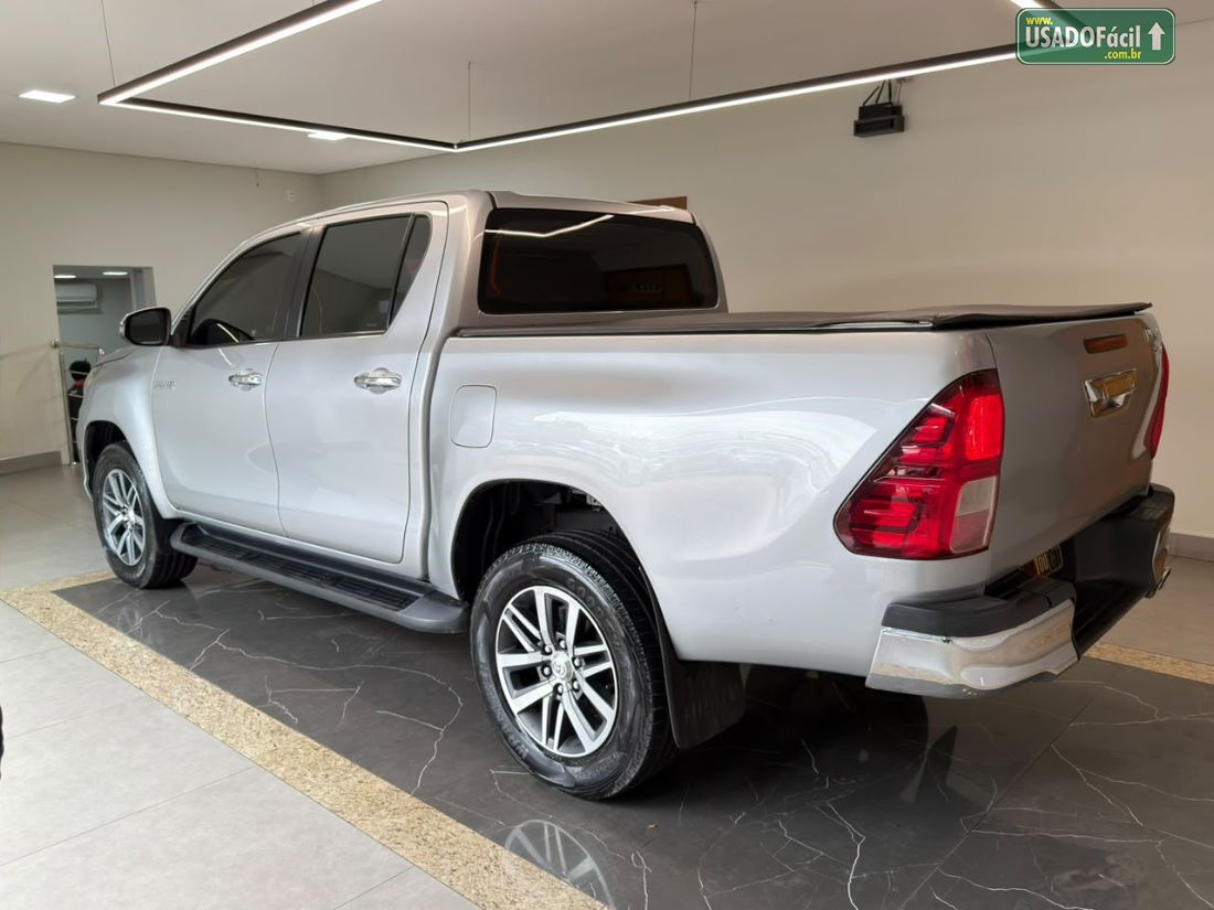 Toyota Hilux SRV CD 2.7 4x4 Automático Flex 2018/2019 — foto 3 de 16