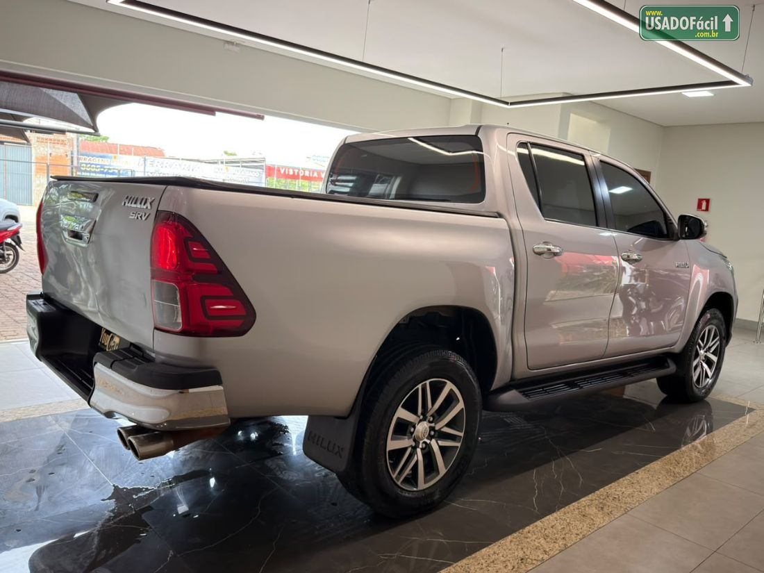 Toyota Hilux SRV CD 2.7 4x4 Automático Flex 2018/2019 — foto 4 de 16