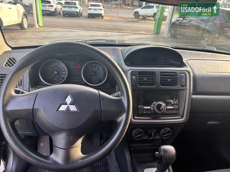 Mitsubishi Pajero TR4 2.0 4x2 Automático Flex 2014/2015 — foto 17 de 19