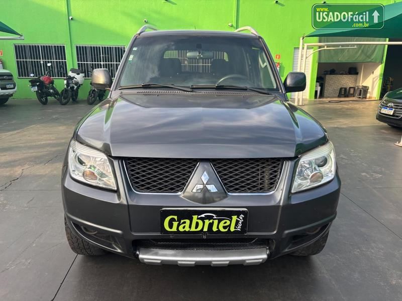 Mitsubishi Pajero TR4 2.0 4x2 Automático Flex 2014/2015 — foto 2 de 19