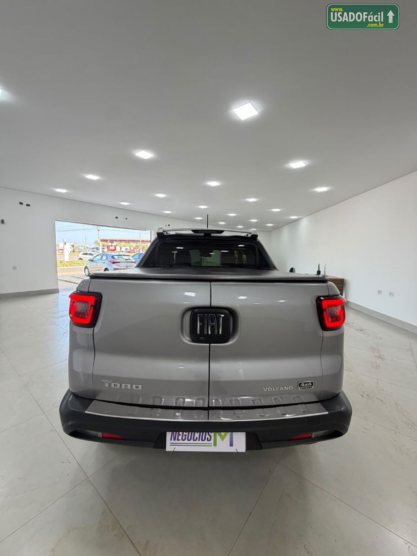 Fiat Toro Volcano 2.0 4X4 Turbo Automático Diesel 2024/2025 — foto 2 de 16