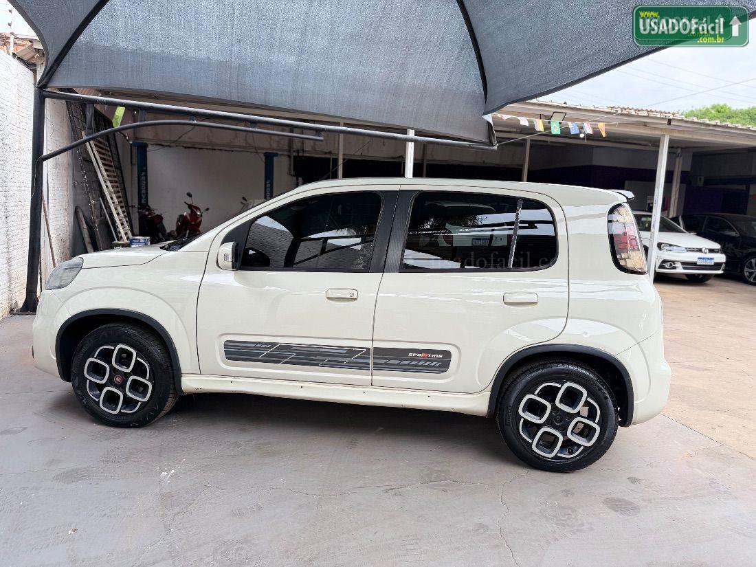 FIAT Uno Sporting 1.4 Blue Edition Flex 5P 2015/2016 — foto 7 de 9