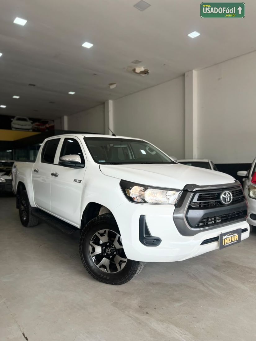 Toyota Hilux CD 2.8 4x4 Mecânico Diesel 2023/2023 — foto 3 de 9