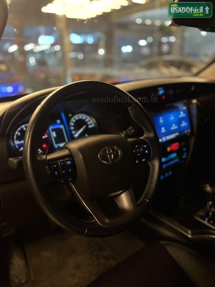TOYOTA Hilux SW4 SRX BLINDADA 2.8 4x4 TDI Automático Diesel 2023/2024 — foto 12 de 15