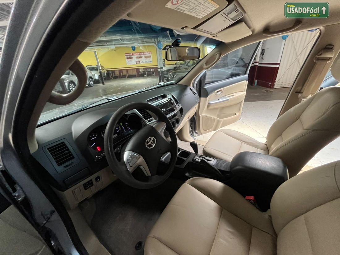 Toyota Hilux SW4 SR 2.7 4X2 Flex Automático 2015/2015 — foto 12 de 17