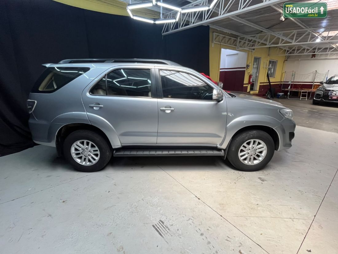Toyota Hilux SW4 SR 2.7 4X2 Flex Automático 2015/2015 — foto 8 de 17