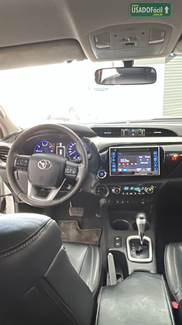 Toyota Hilux SRX CD 2.8 4x4 TDI Automático Diesel 2016/2016 — foto 10 de 10