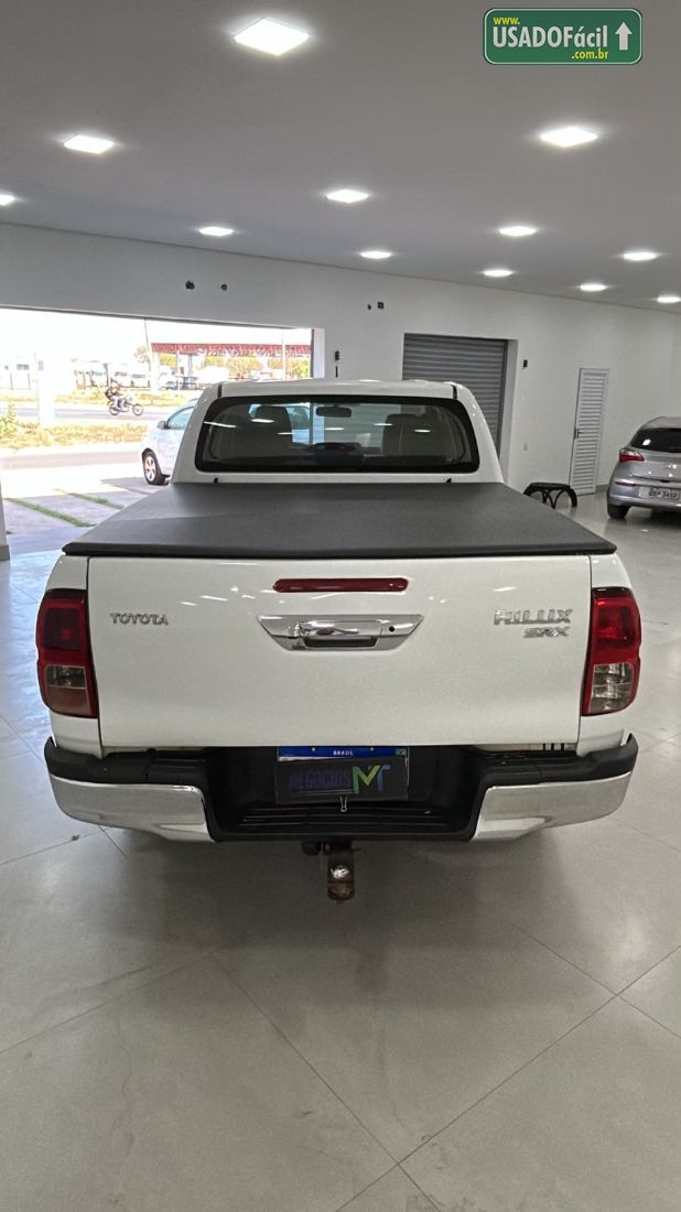 Toyota Hilux SRX CD 2.8 4x4 TDI Automático Diesel 2016/2016 — foto 5 de 10