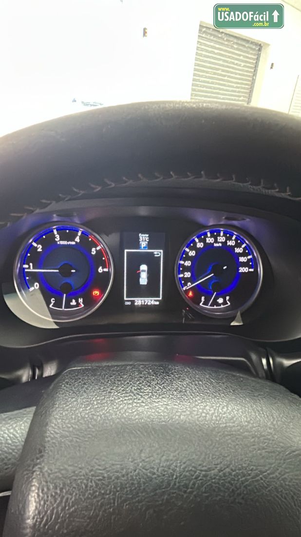 Toyota Hilux SRX CD 2.8 4x4 TDI Automático Diesel 2016/2016 — foto 8 de 10