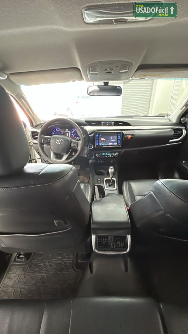 Toyota Hilux SRX CD 2.8 4x4 TDI Automático Diesel 2016/2016 — foto 9 de 10