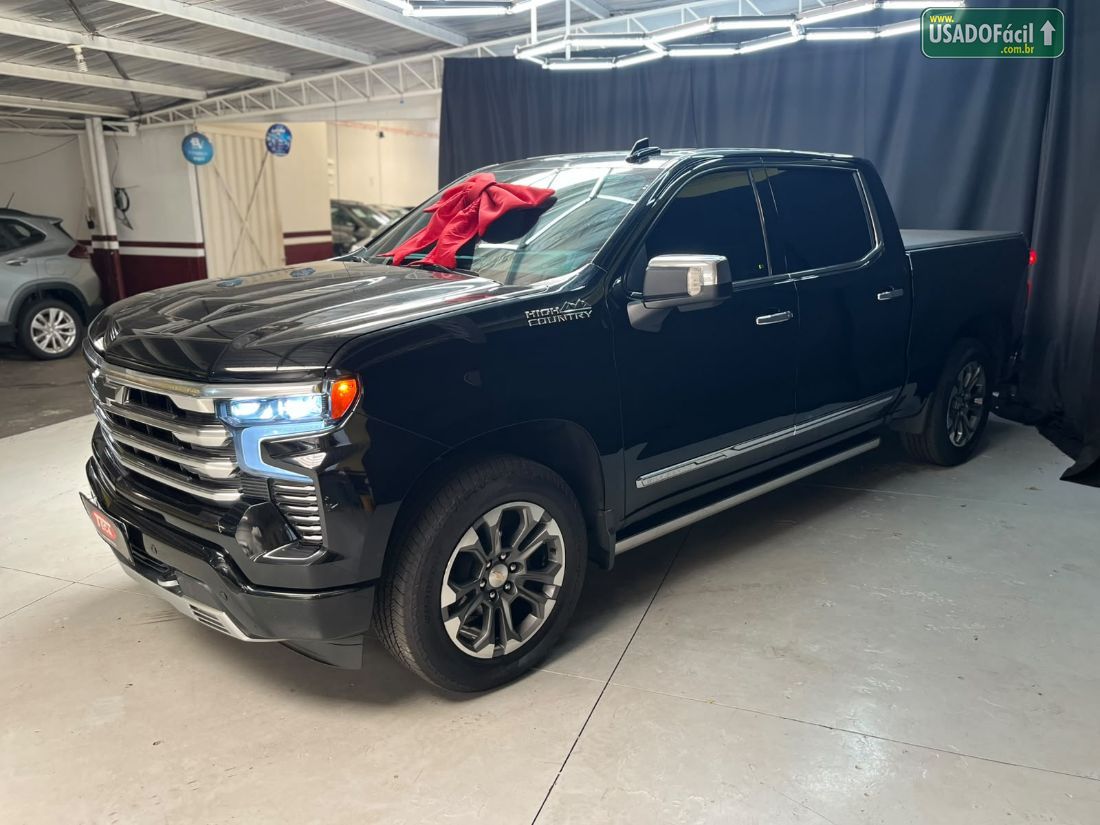 CHEVROLET/GM Silverado High Country 5.3 V8 AWD Automático 2025/2025 — foto 3 de 19