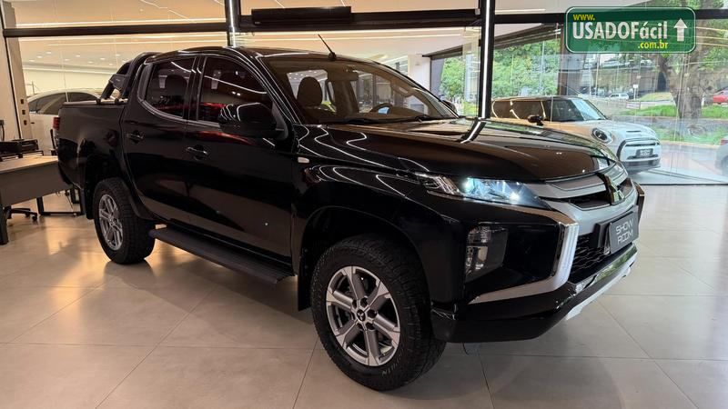 Mitsubishi L200 Triton Sport GLS CD 2.4 Automático Diesel 2023/2024 — foto 2 de 11