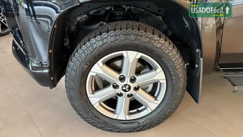Mitsubishi L200 Triton Sport GLS CD 2.4 Automático Diesel 2023/2024 — foto 6 de 11