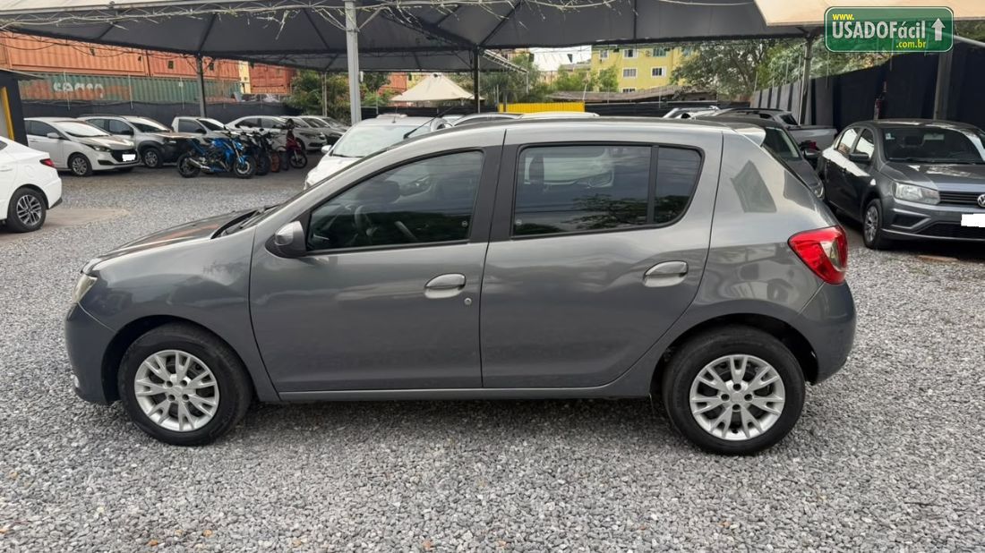 Renault Sandero Expression 1.0 Flex 5P 2016/2017 — foto 4 de 10