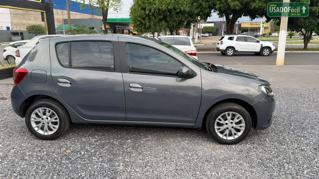 Renault Sandero Expression 1.0 Flex 5P 2016/2017 — foto 8 de 10