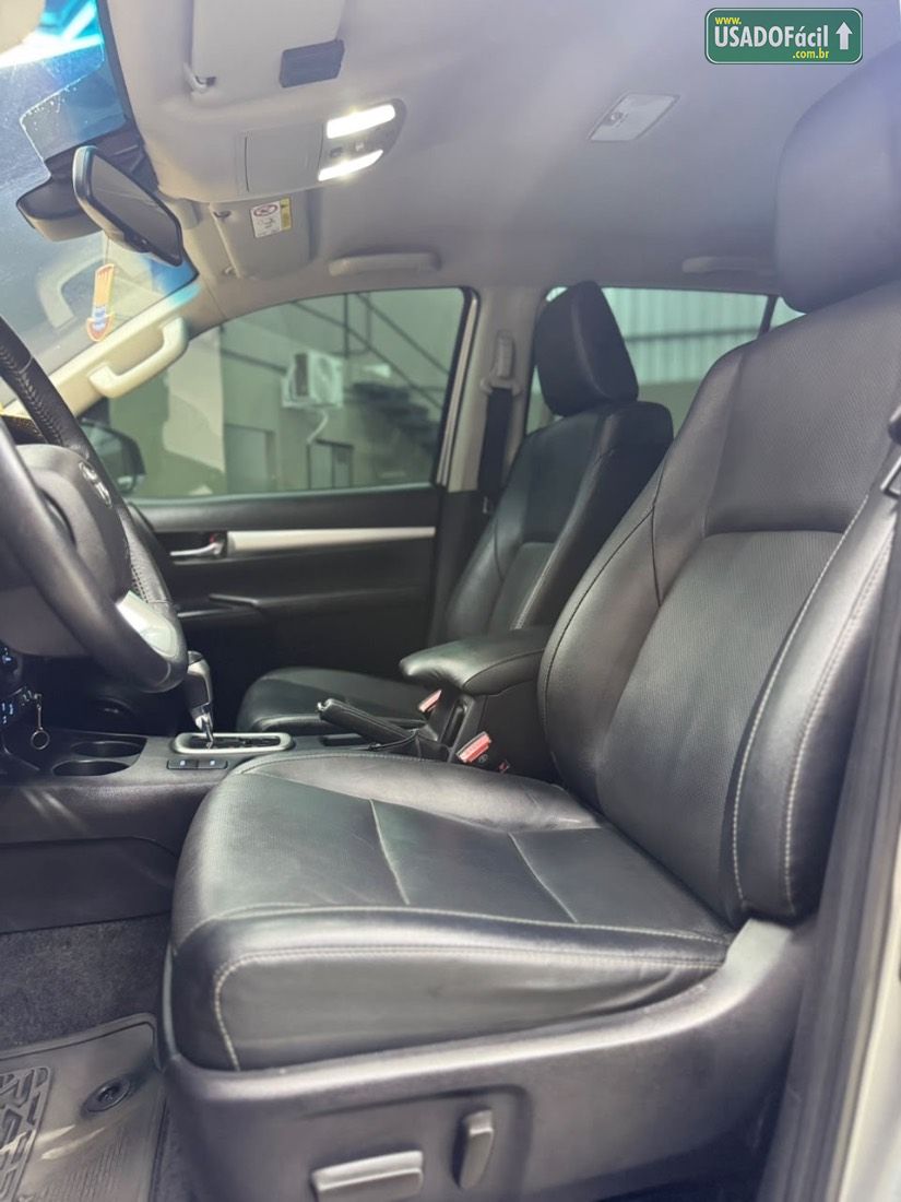 Toyota Hilux SRX CD 2.8 4x4 TDI Automático Diesel 2022/2022 — foto 12 de 13