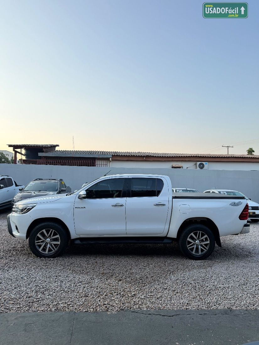 Toyota Hilux SRX CD 2.8 4x4 TDI Automático Diesel 2017/2017 — foto 2 de 12