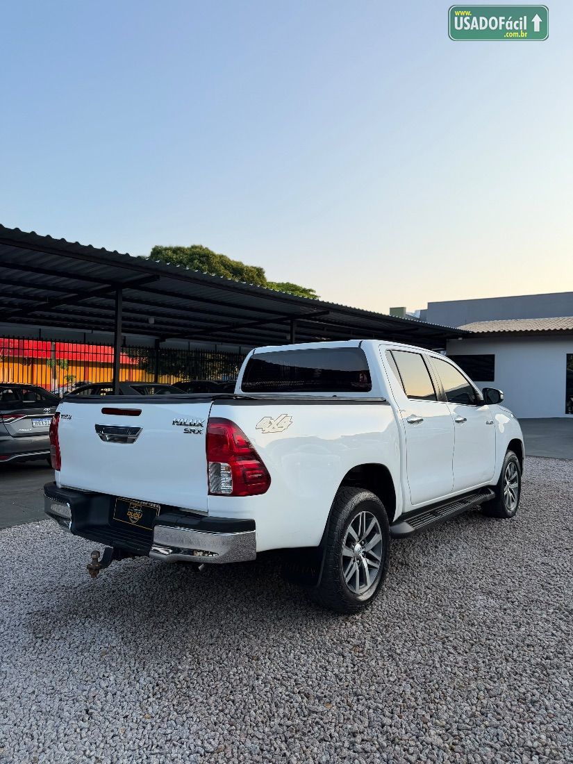 Toyota Hilux SRX CD 2.8 4x4 TDI Automático Diesel 2017/2017 — foto 4 de 12