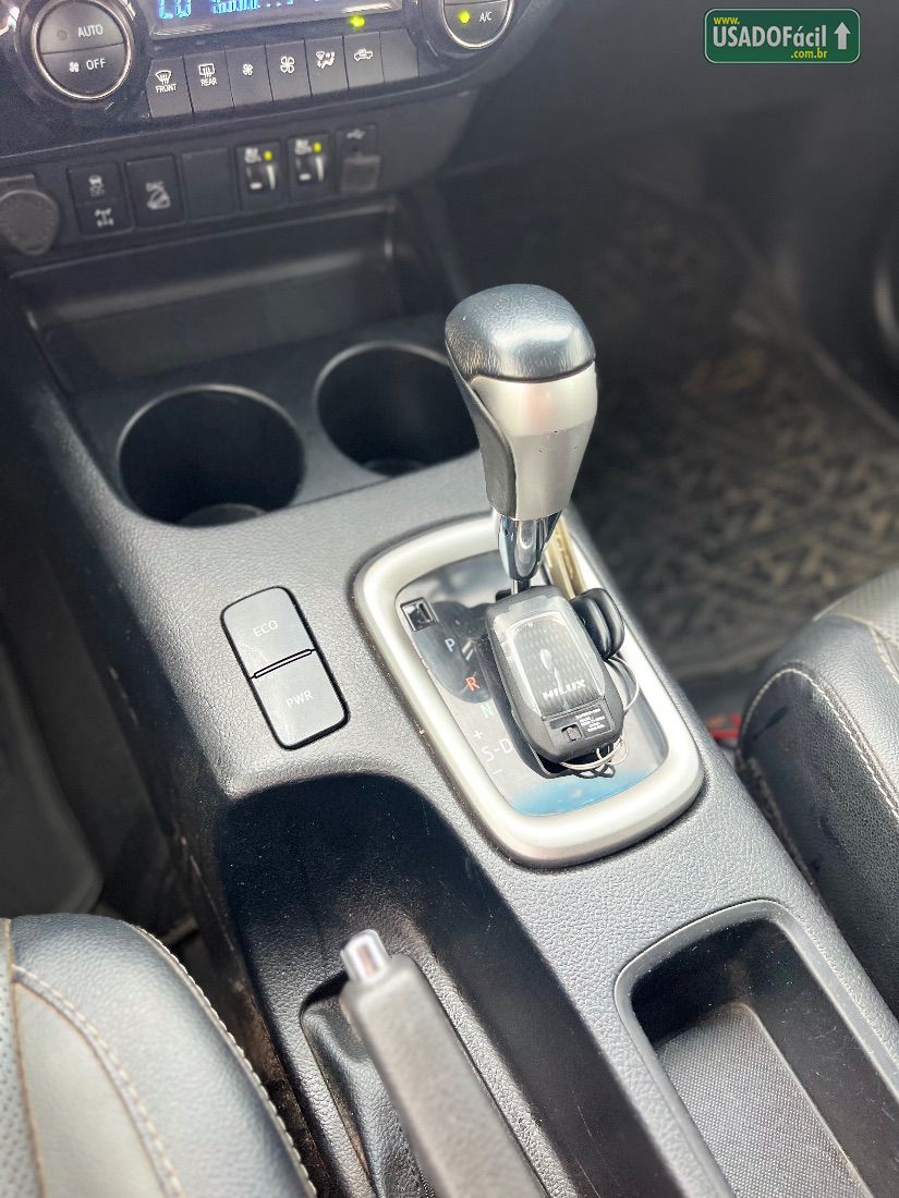 Toyota Hilux SRX CD 2.8 4x4 TDI Automático Diesel 2023/2023 — foto 12 de 15